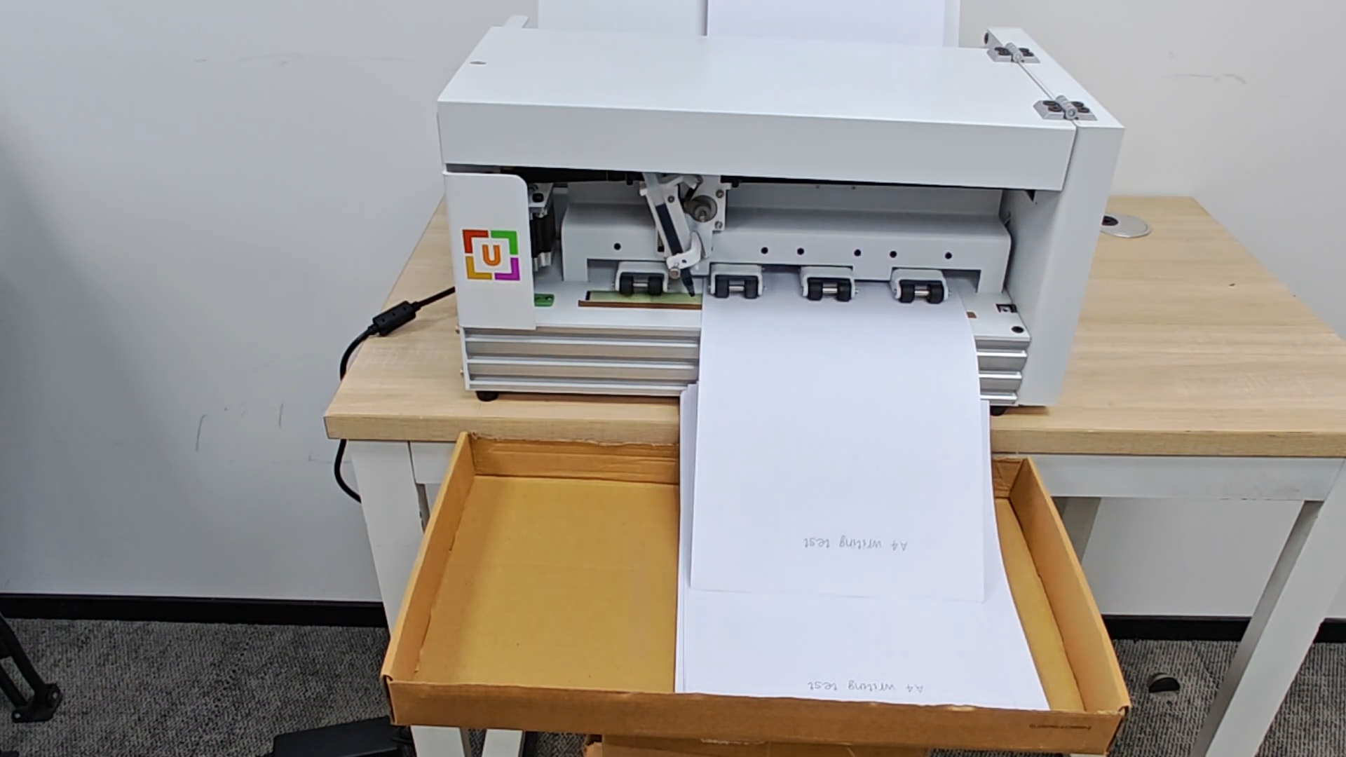 UUNA TEK® iAuto Plus - Handwriting Machine with Feeder/Automatic Signature Machine/Handwriting Machine for Letter/Automatic Writing Machine, Write Up to 210 Letters, 80 Envelops Per Load