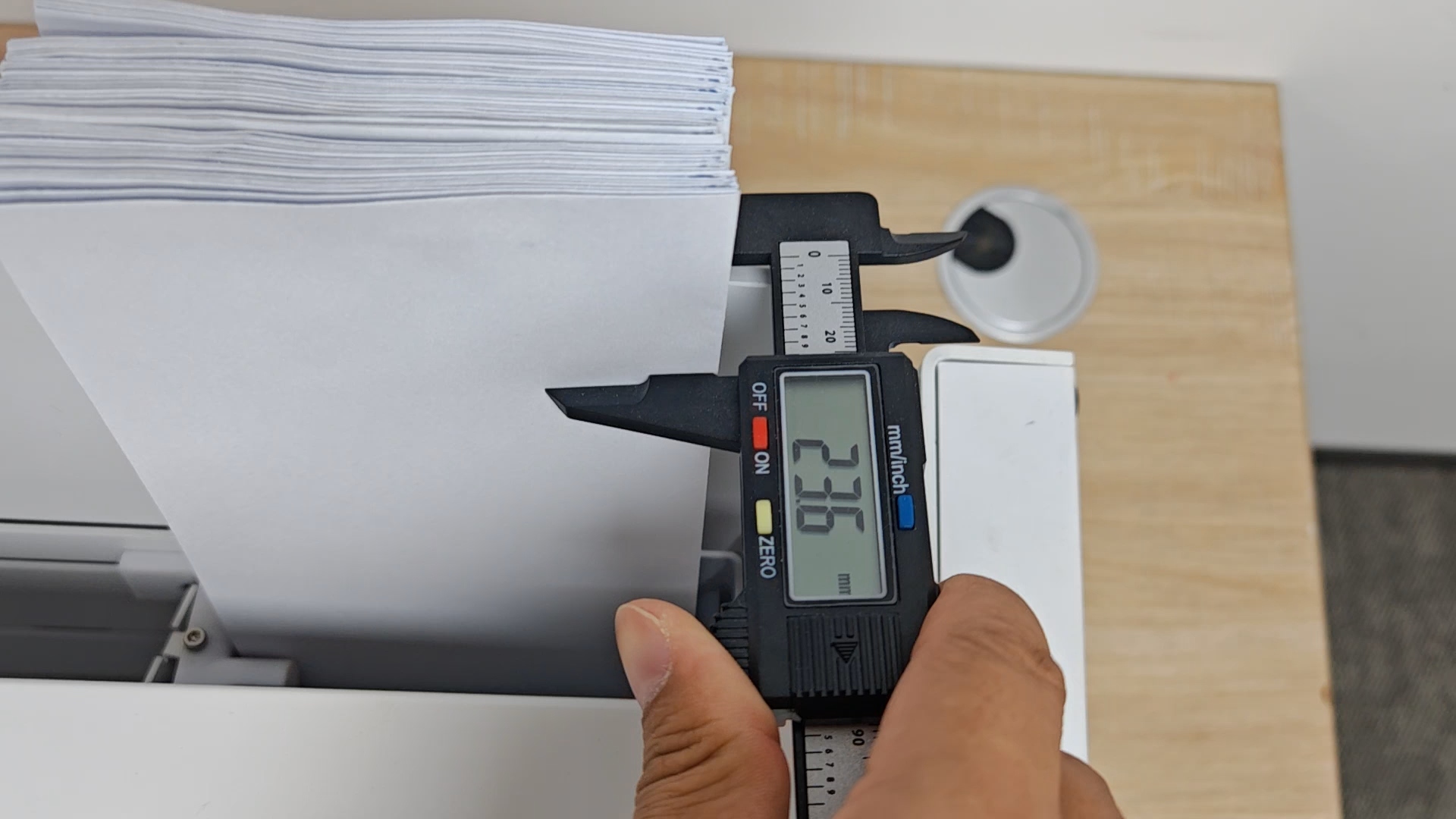 UUNA TEK® iAuto Plus - Handwriting Machine with Feeder/Automatic Signature Machine/Handwriting Machine for Letter/Automatic Writing Machine, Write Up to 210 Letters, 80 Envelops Per Load