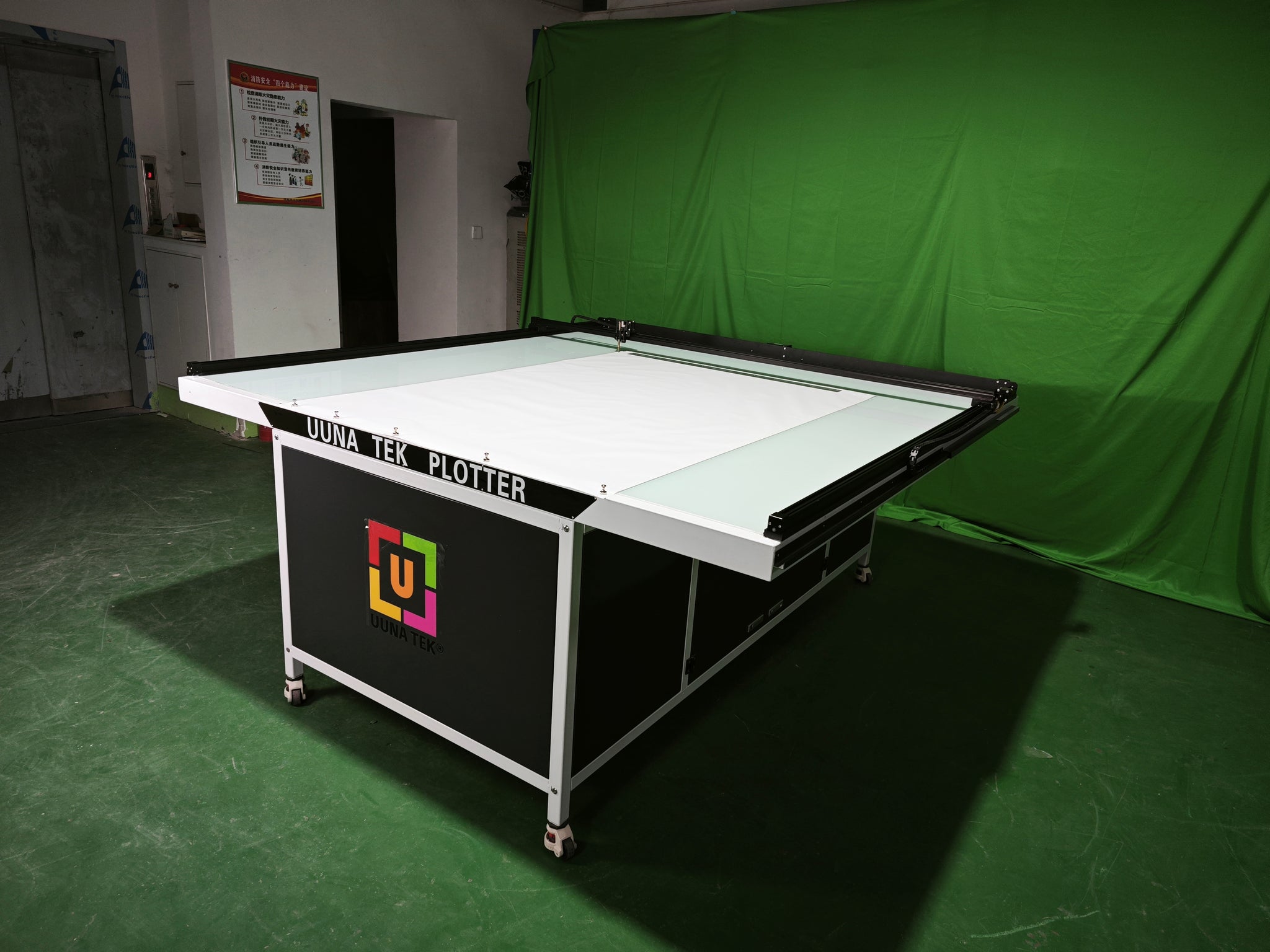 UUNA TEK 3.0 - (2x1.25m/2x2m/4x2m) Preassembled High-End All-in-One Architect Drawing Table & Pen Plotter  for Architectural Drafting