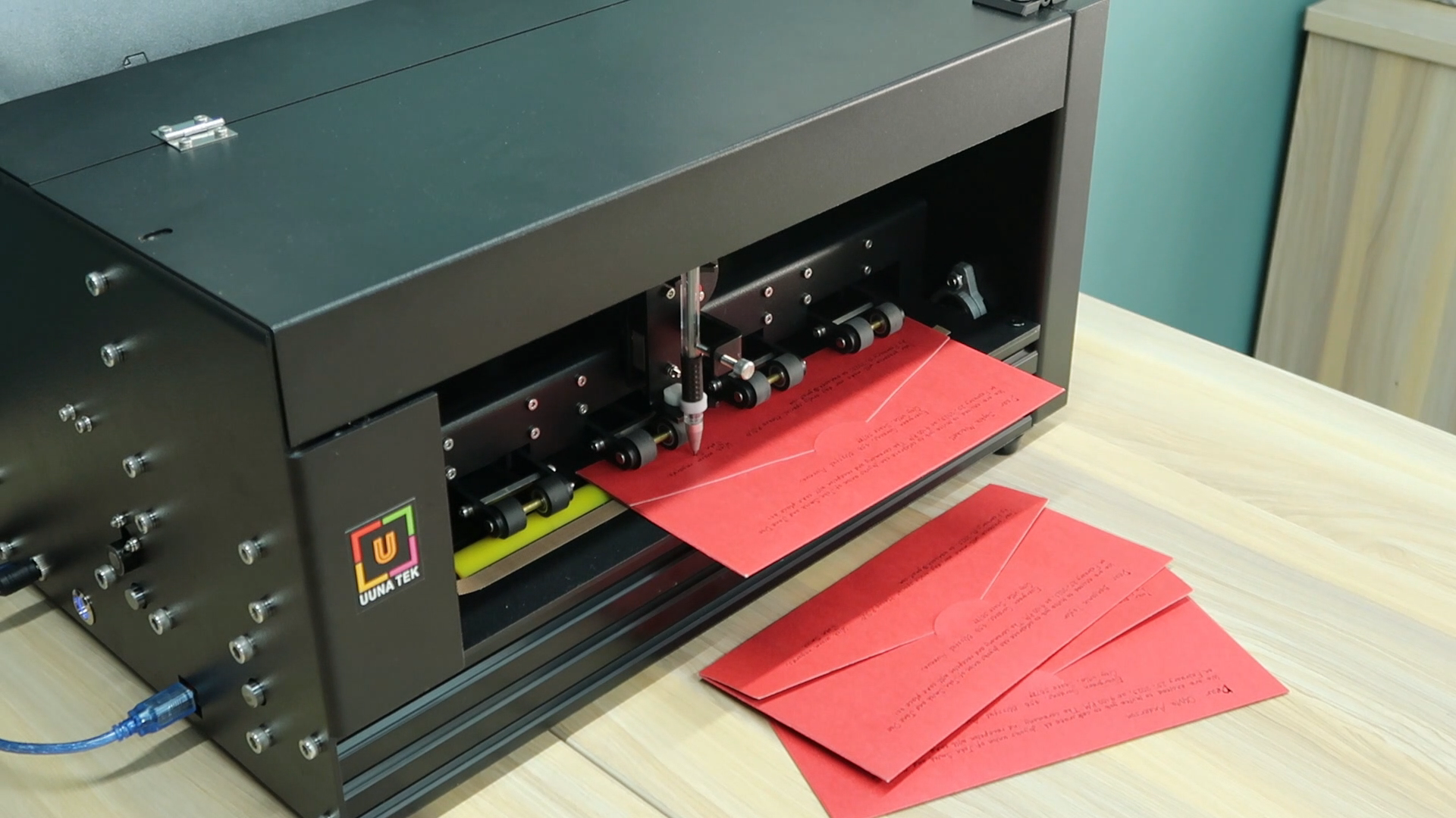 UUNA TEK iAuto - Automatic Writing Machine for Bulk Writing